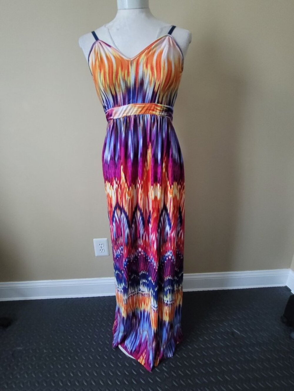 Sunset Ombre V-Neck Open Back Maxi Dress with Spaghetti Straps